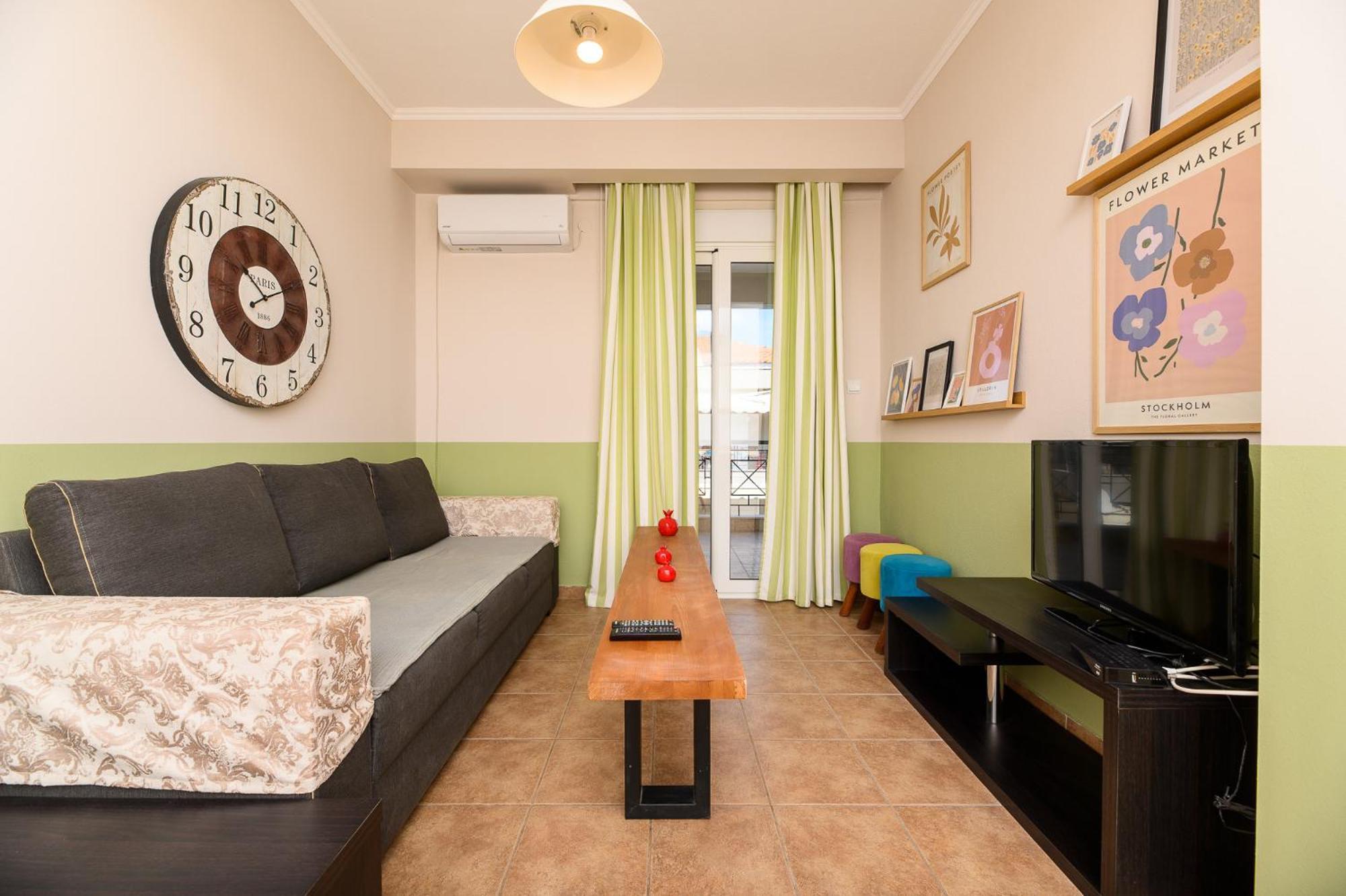 Ikies Luxury Apartments Ofrinion Exterior photo