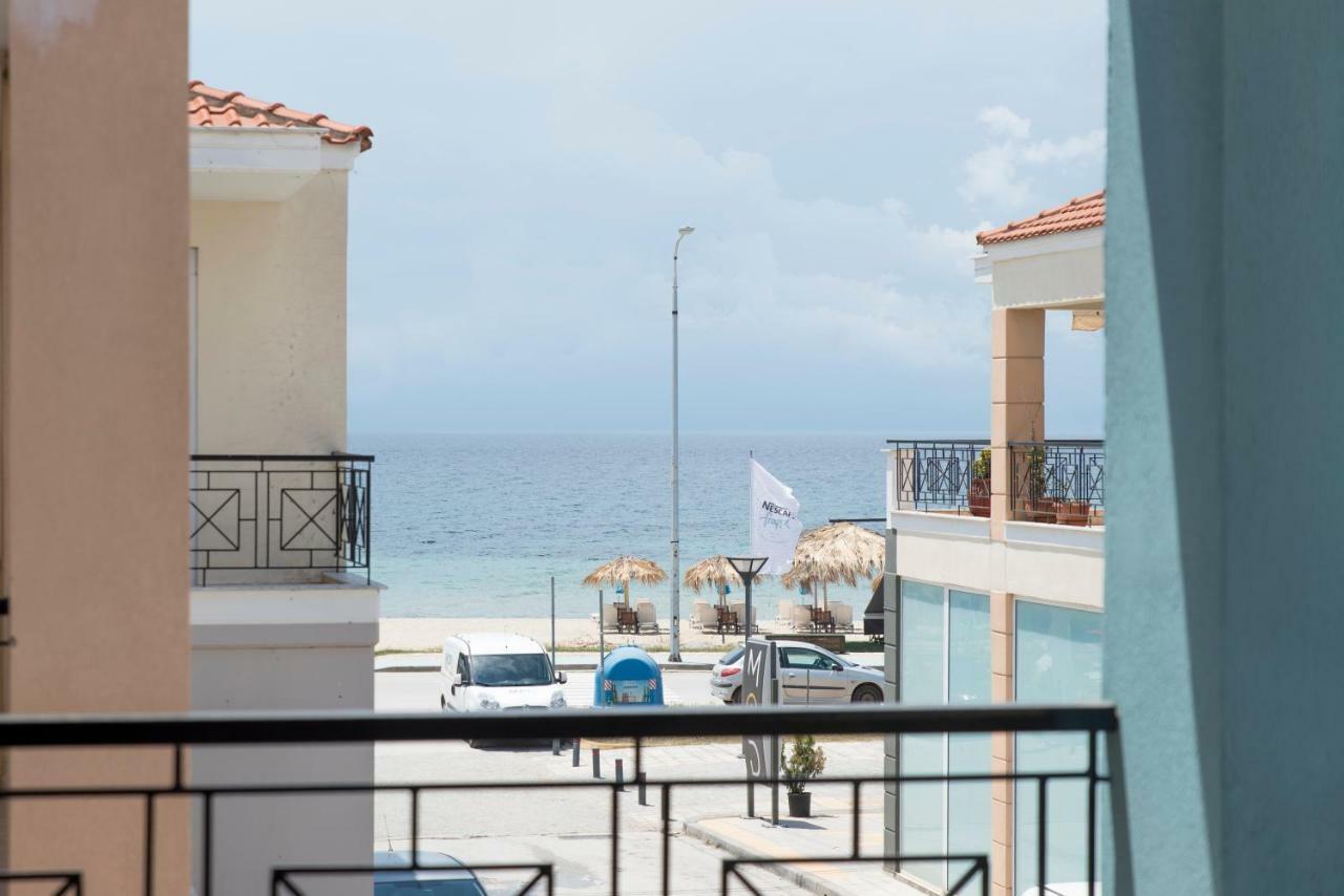 Ikies Luxury Apartments Ofrinion Exterior photo